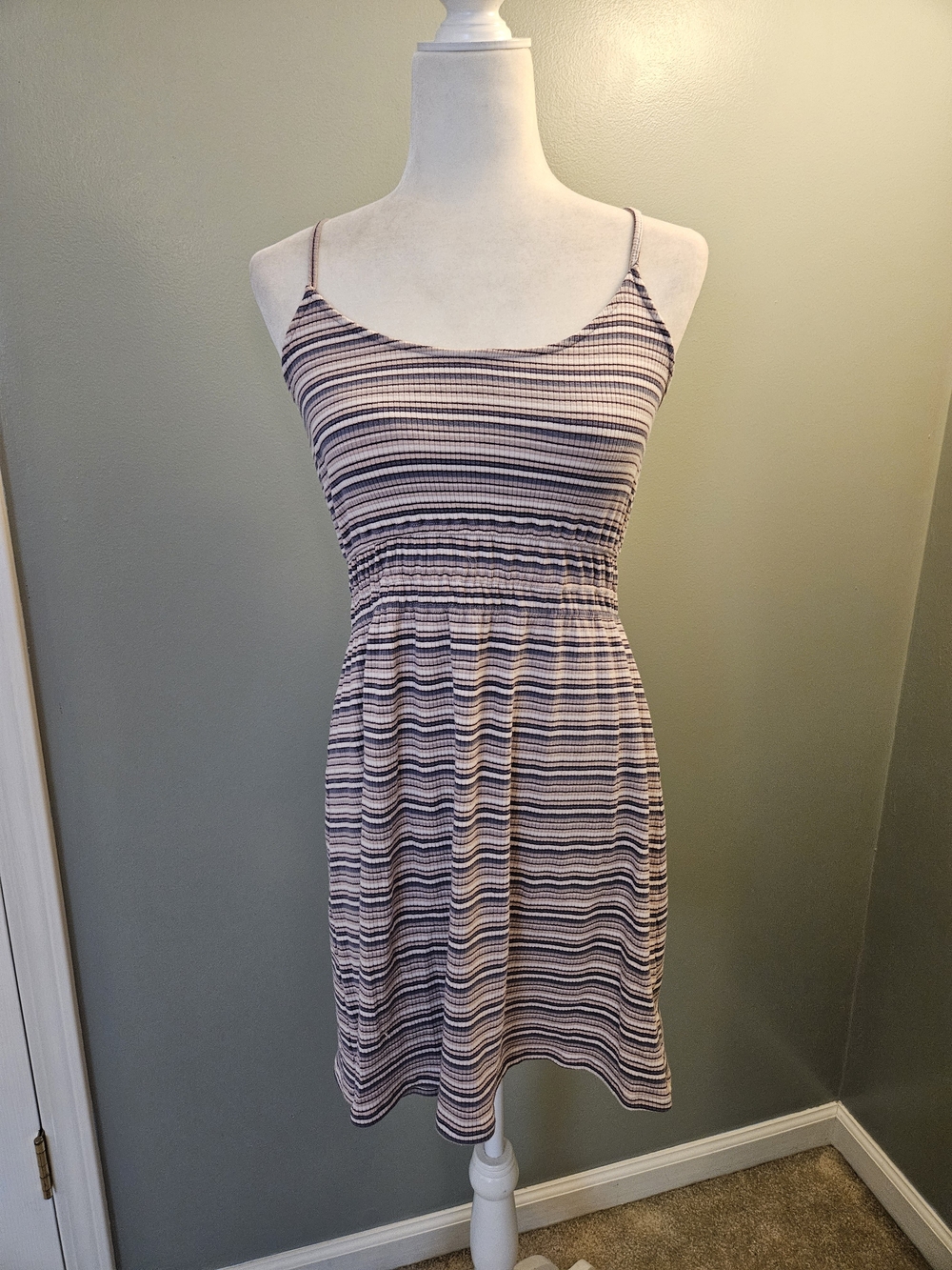 American Eagle Small Striped Spaghetti‑Strap Summer Dress in Lavender and White